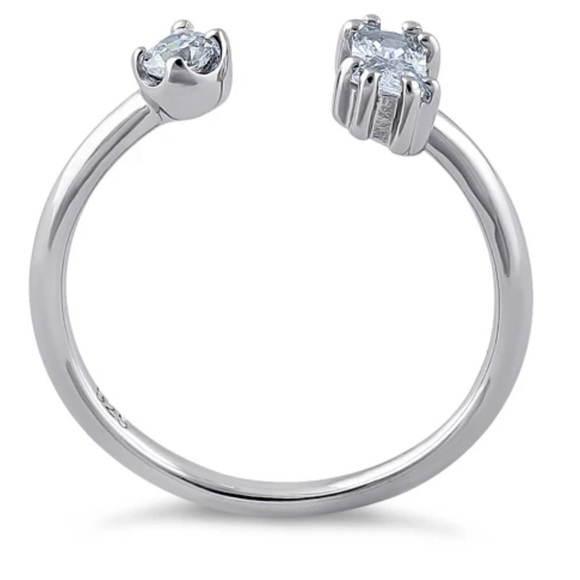 925 Sterling Silver Round & Emerald Cut Clear CZ Ring - Picture 3 of 5